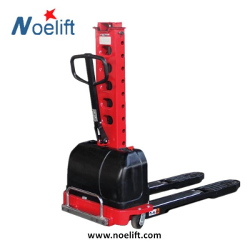 Tus Kheej Lift Forklift