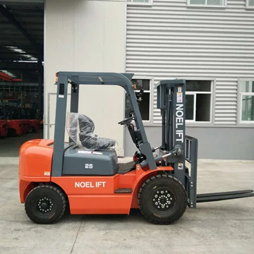 Dab tsi yog lub cav hom thiab cov qauv ntawm sab hauv combustion forklifts?